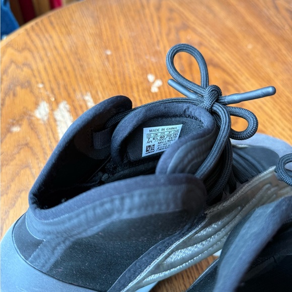 Men's Adidas Yeezy Quantum Barium